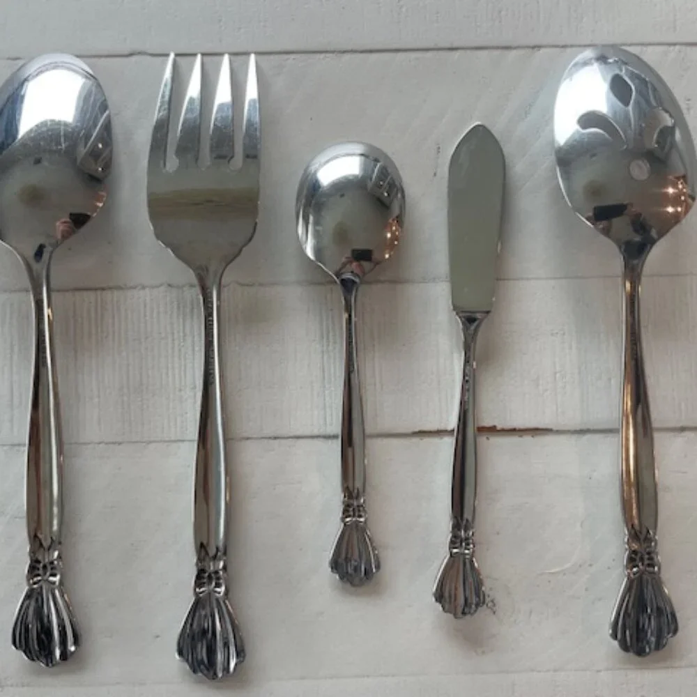 ONEIDA ALEXIS HOSTESS SET 5 PC. DELUXE STAINLESS BOW SPOONS FORK SUGAR BUTTER
